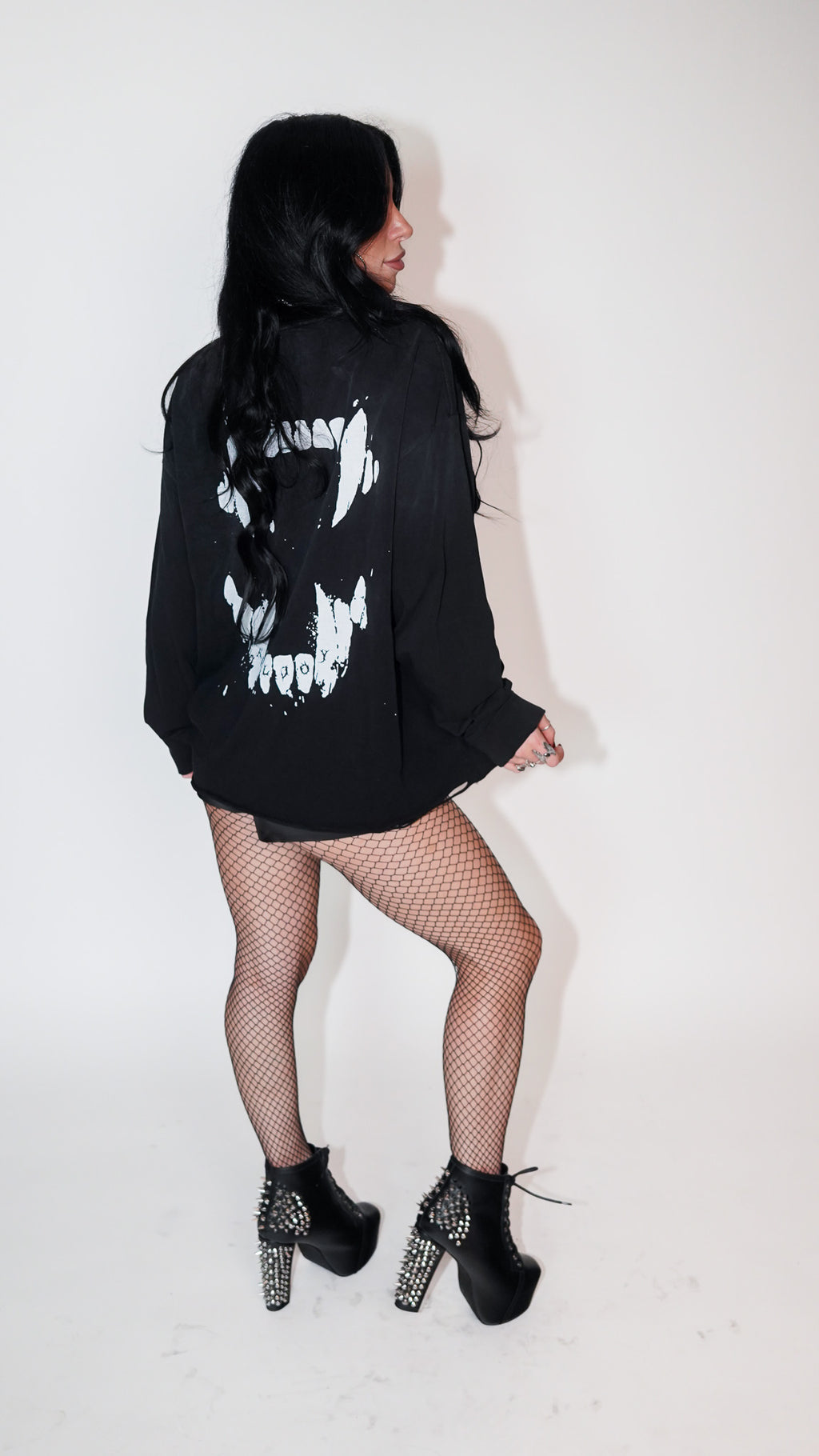 KILLJOY DISTRESSED LONG SLEEVE