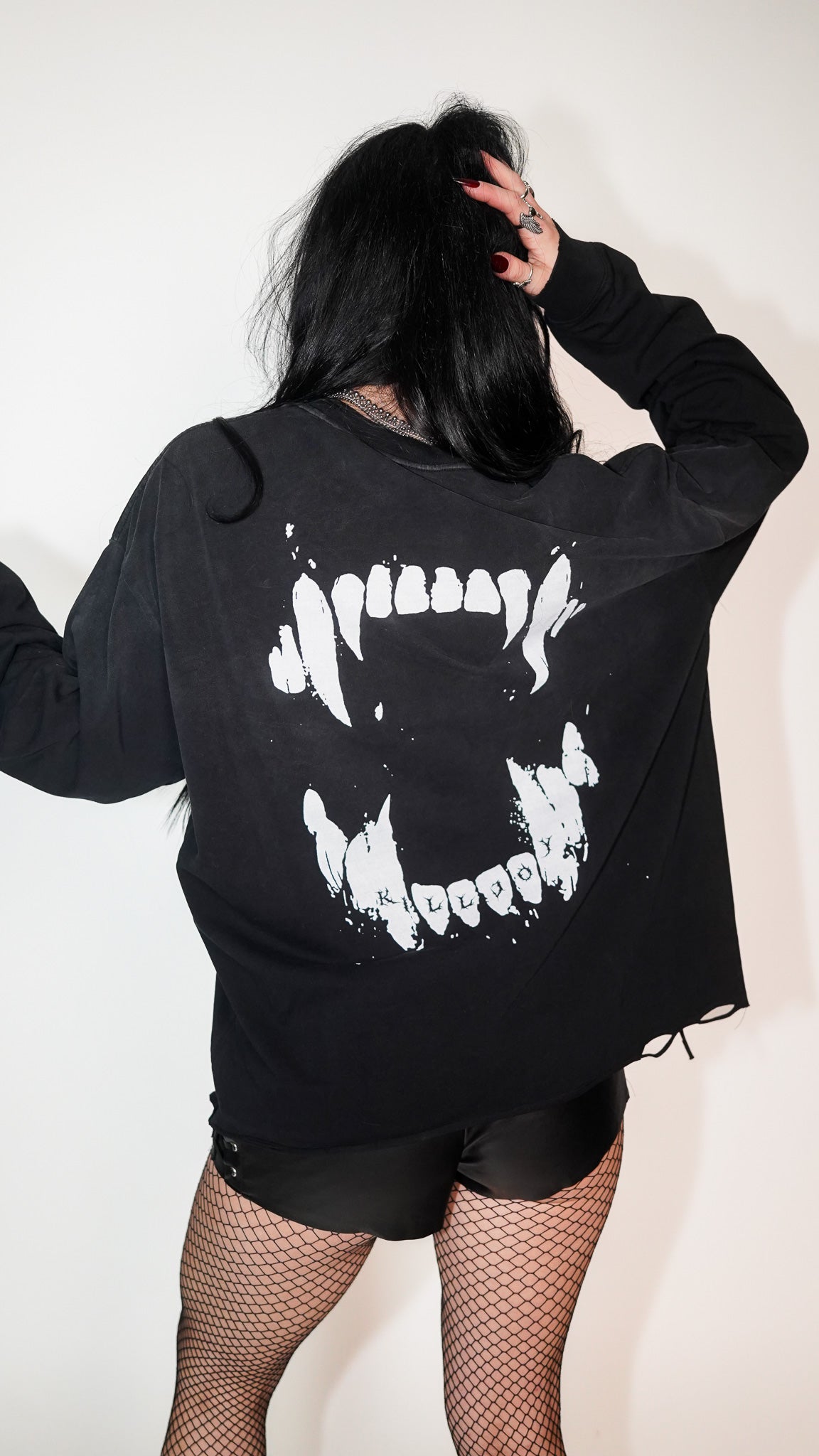KILLJOY DISTRESSED LONG SLEEVE