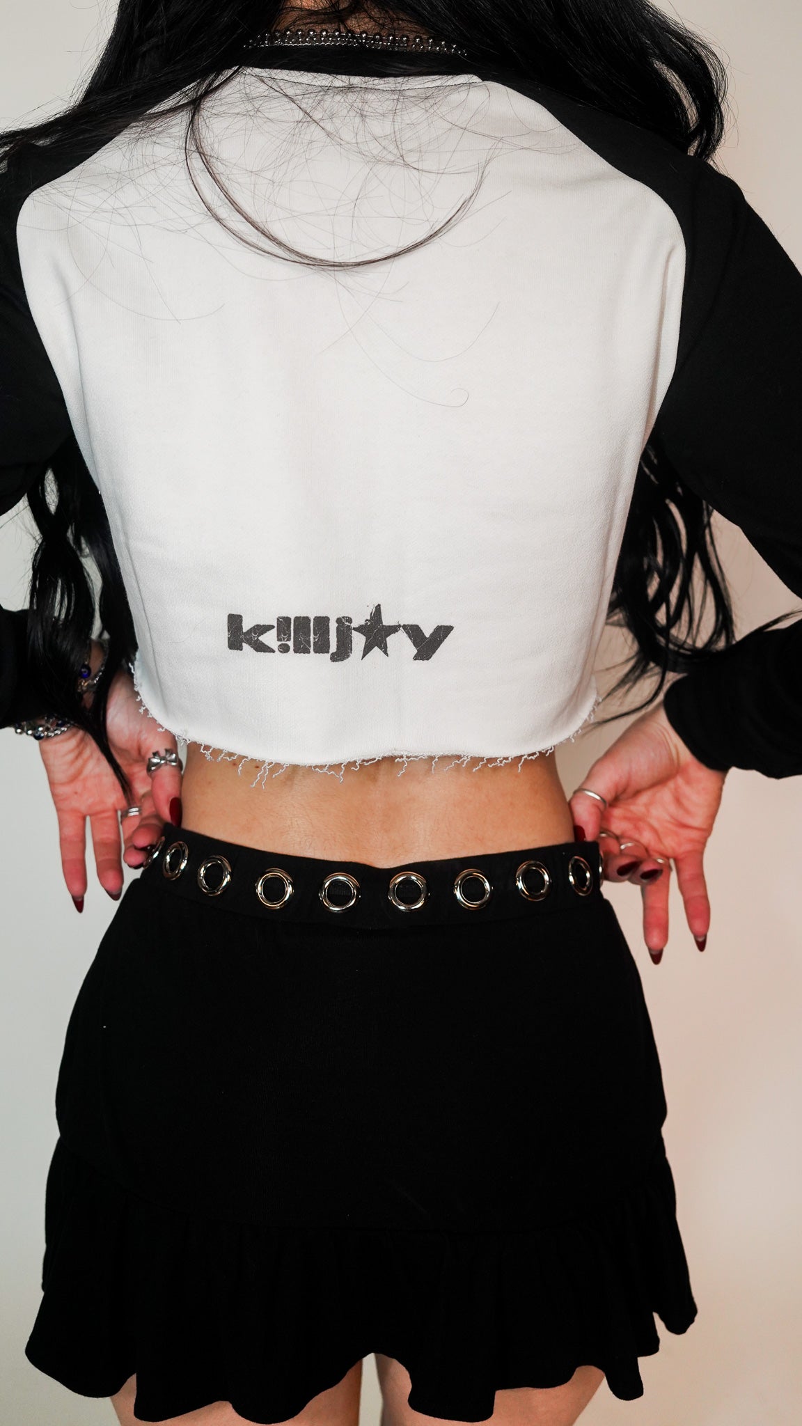 SPIKE IN MY HEART CROPPED LONG SLEEVE