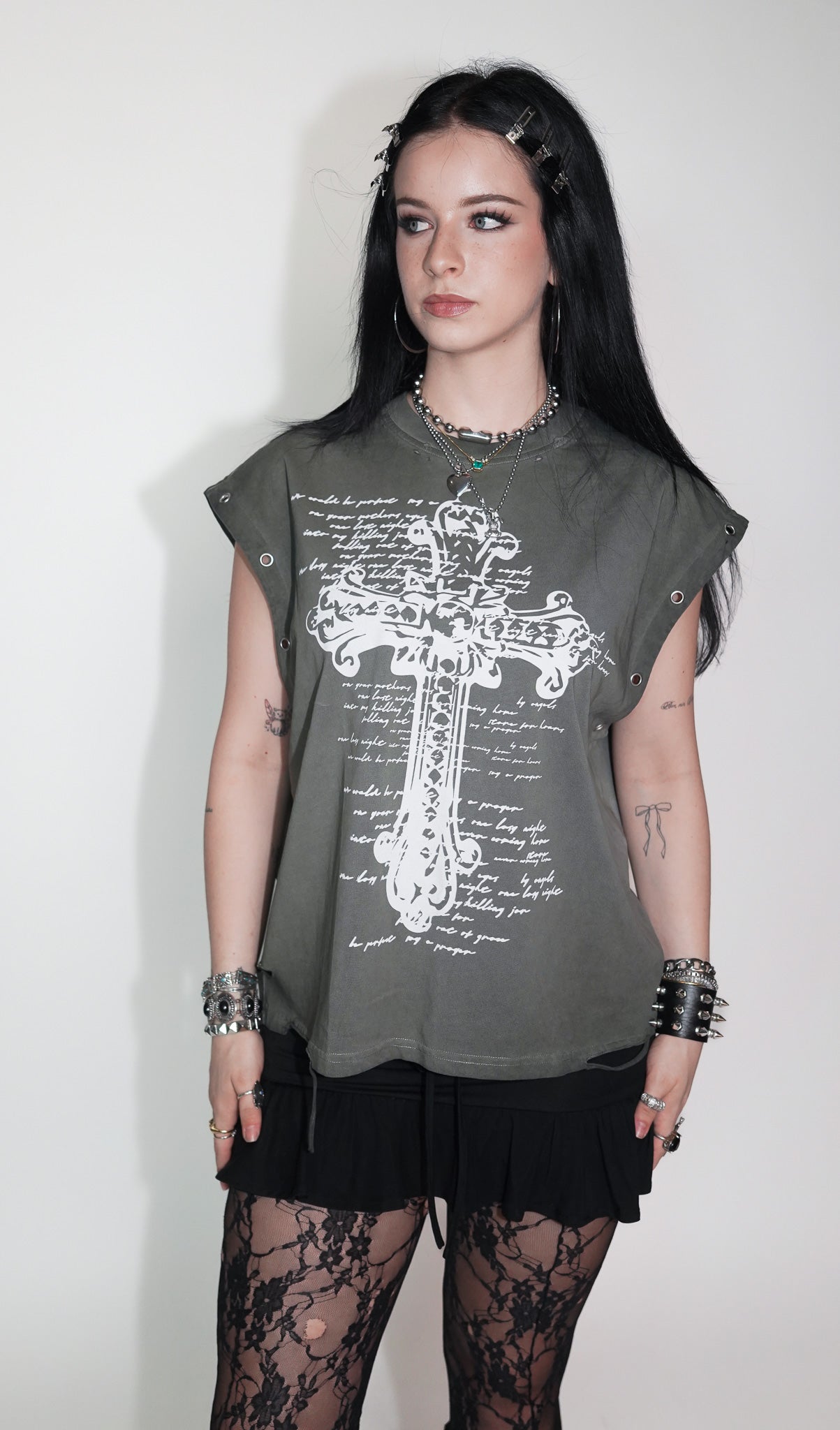 GHOST EYELET DISTRESSED TANK