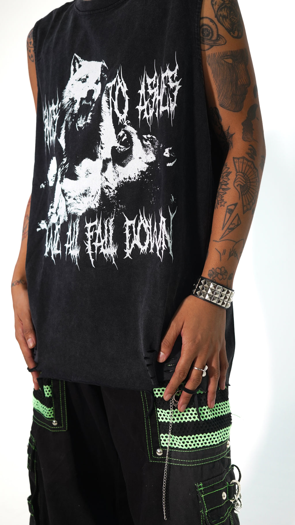 WOLVES DISTRESSED TANK