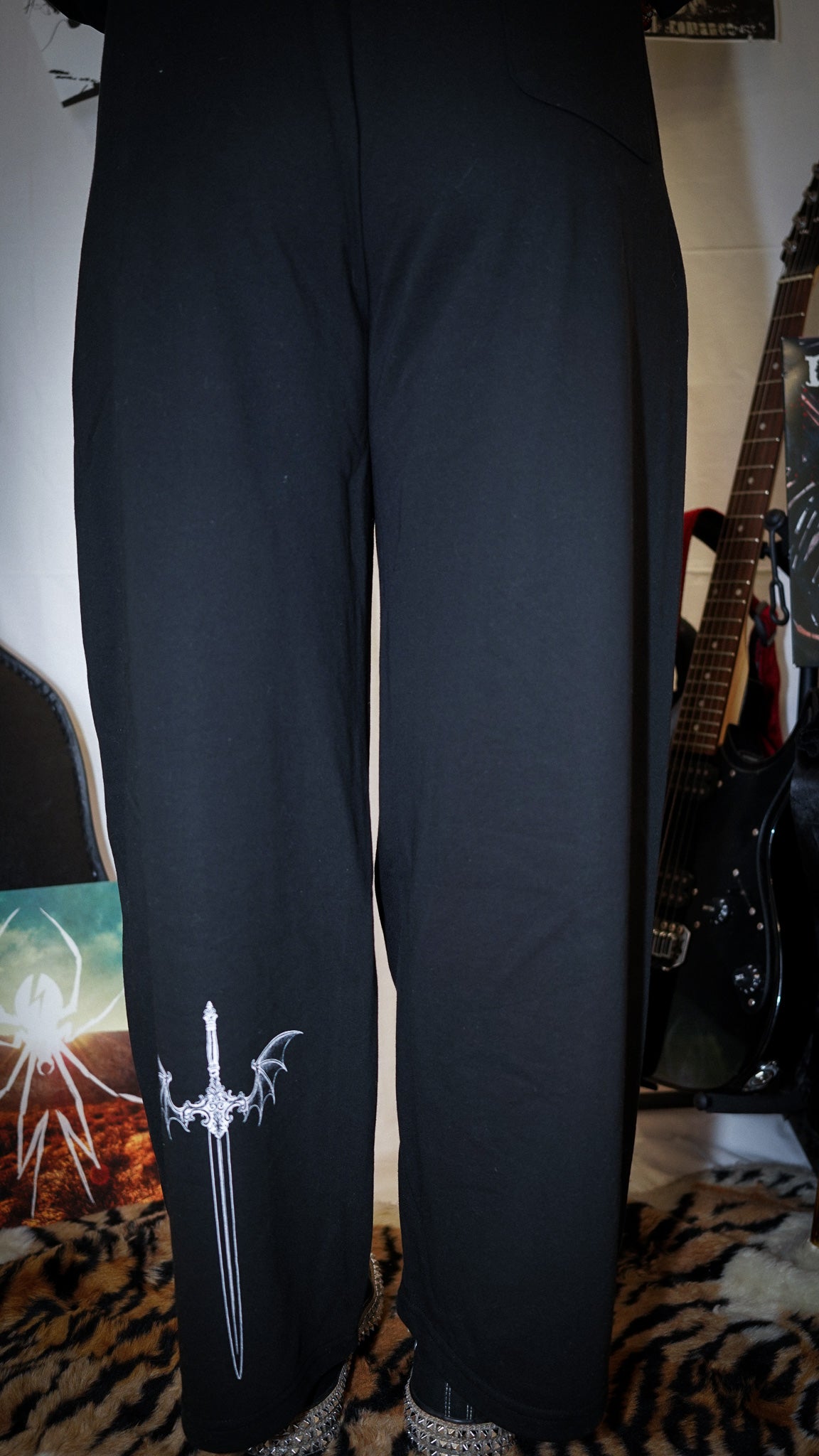 REVENGE CONTRAST SWEATPANTS