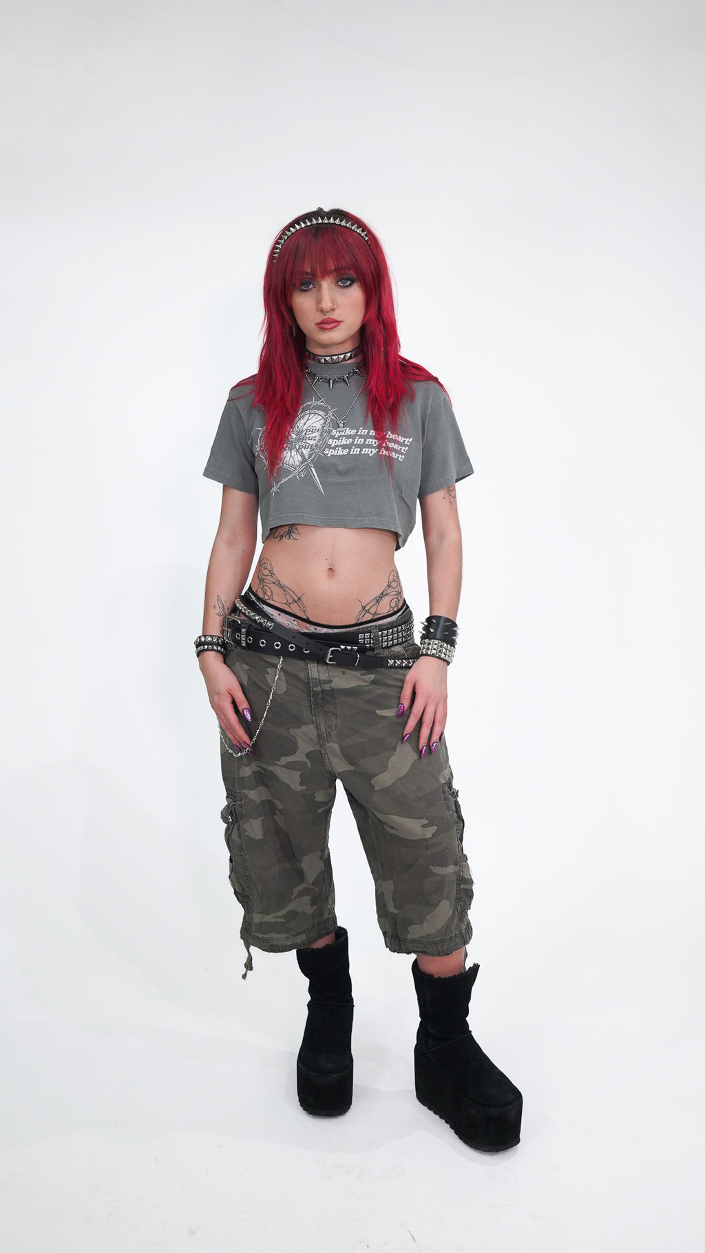 SPIKE CROPPED TEE