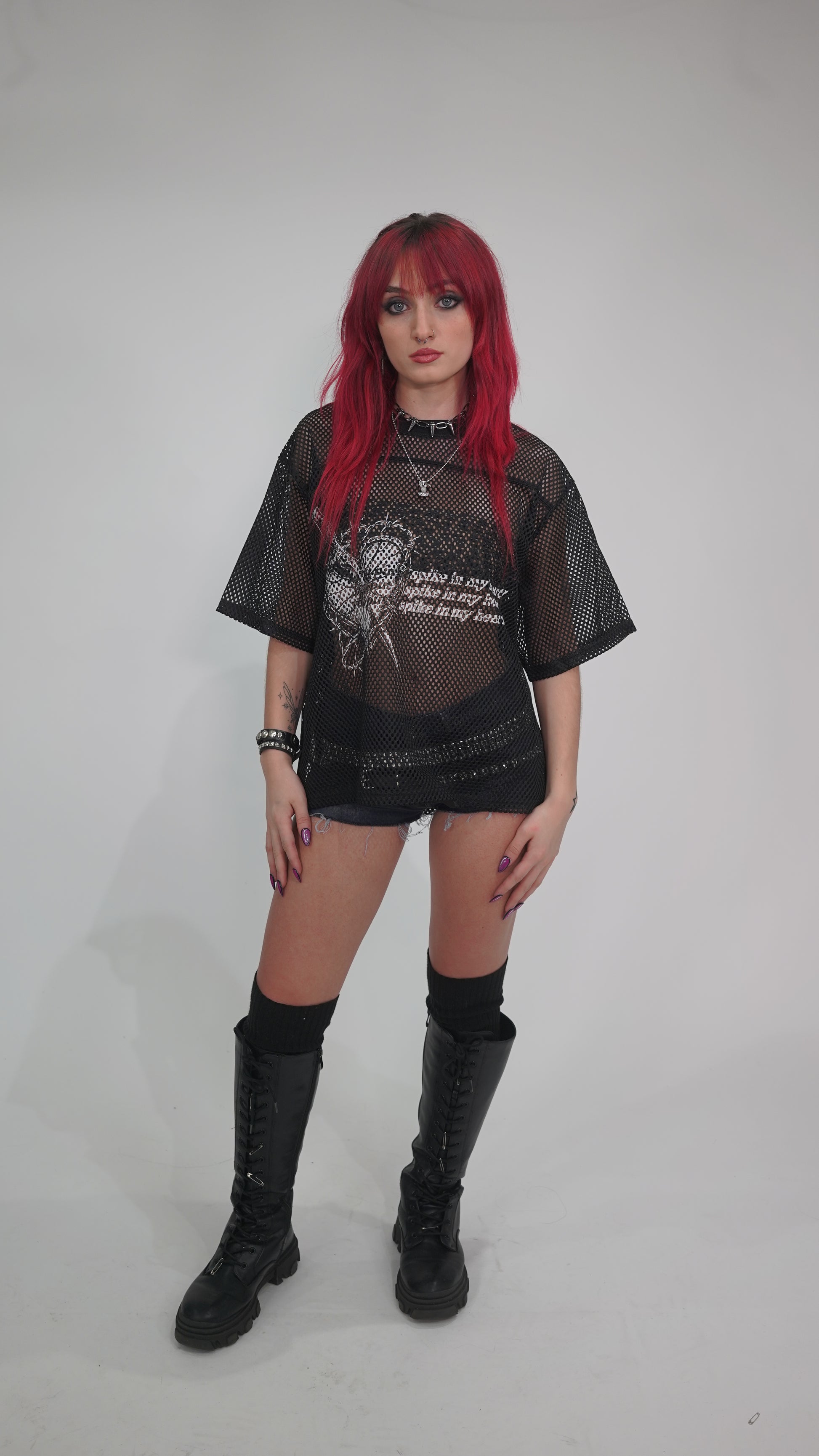 SPIKE NETTED TEE