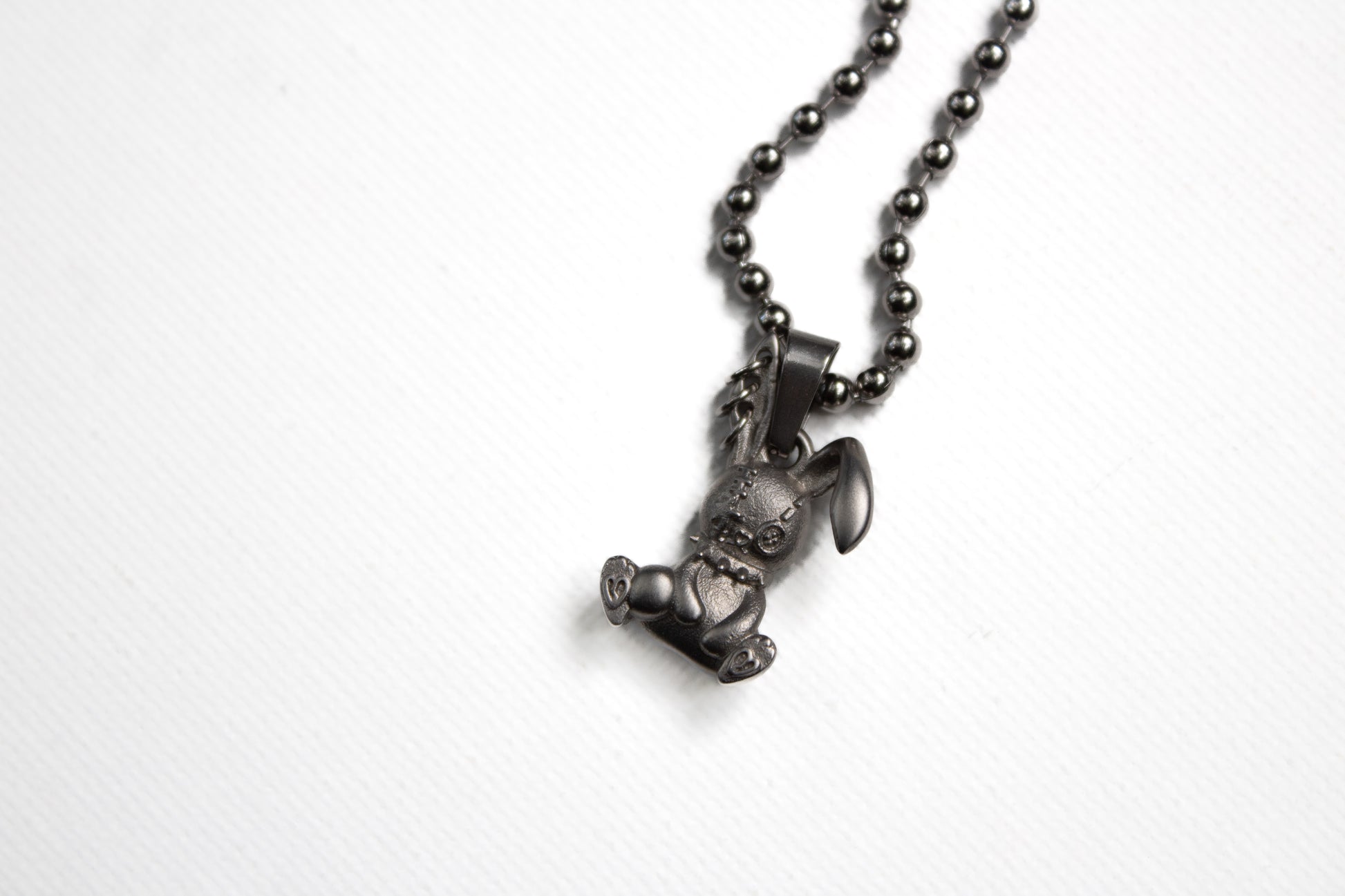 BEAR THE BUNNY NECKLACE